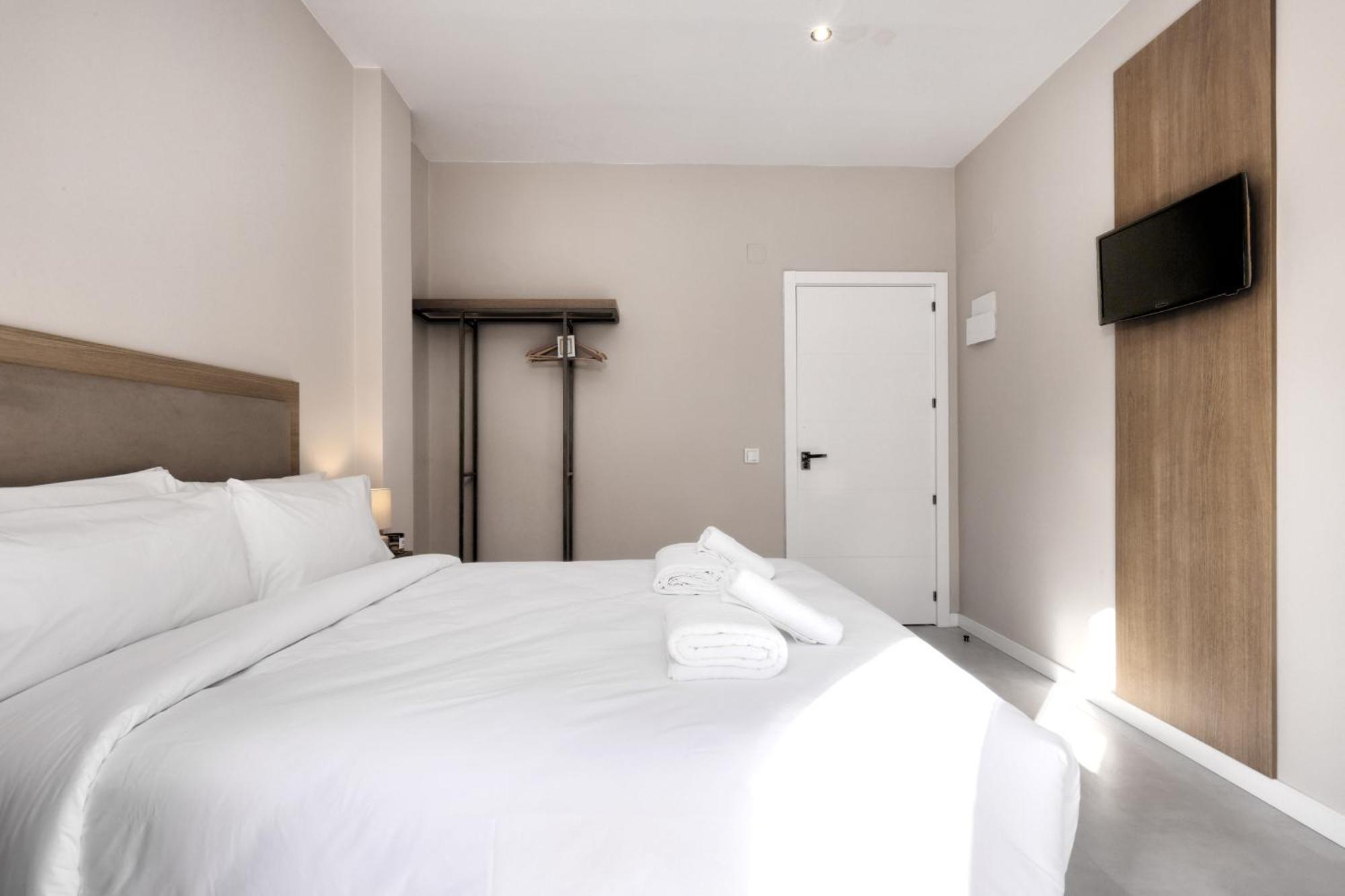 Hostal Puerta Almar Estepona Exterior foto