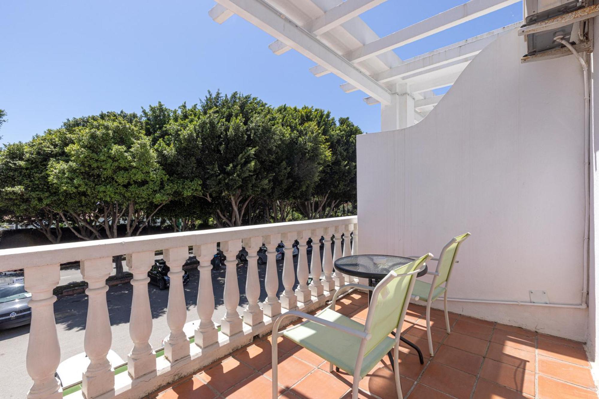 Hostal Puerta Almar Estepona Exterior foto